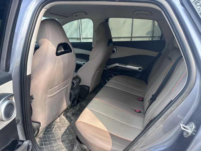 青島24年比亞迪元4