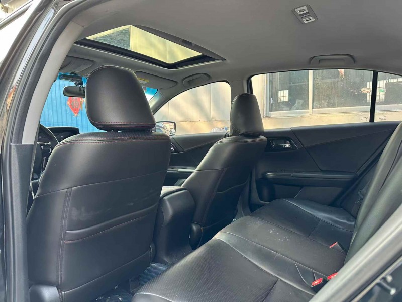 潍坊17年本田雅阁6