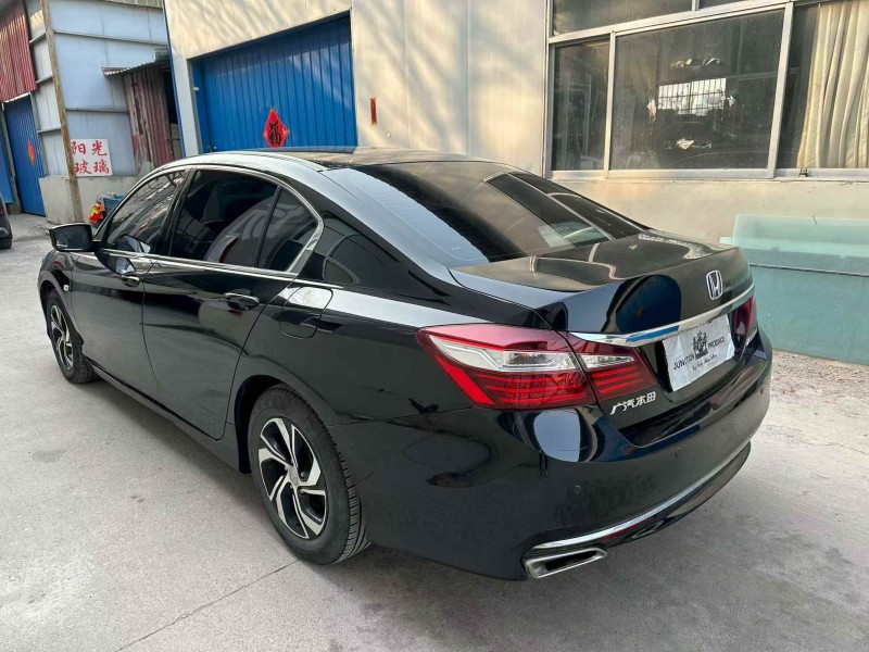 潍坊17年本田雅阁8