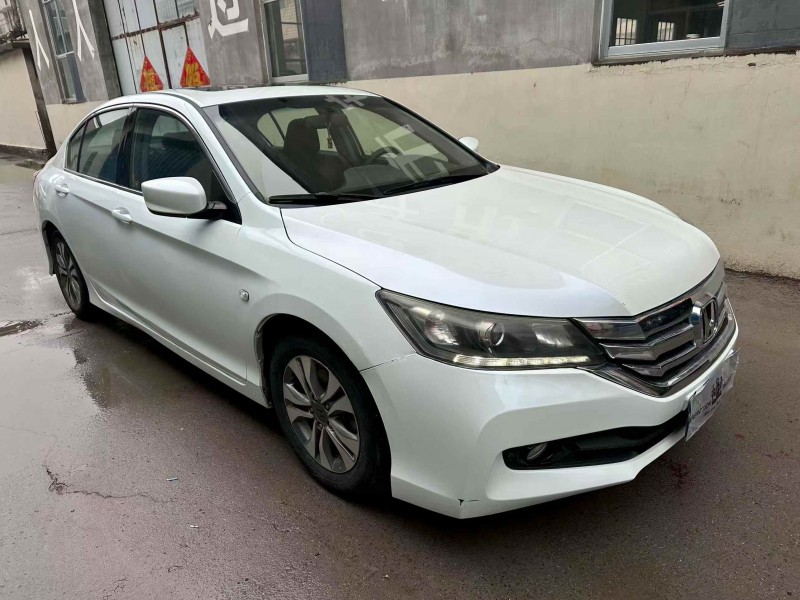 潍坊15年本田雅阁2