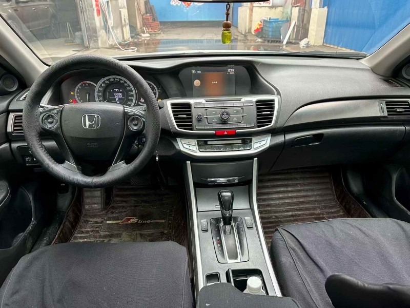 潍坊15年本田雅阁5