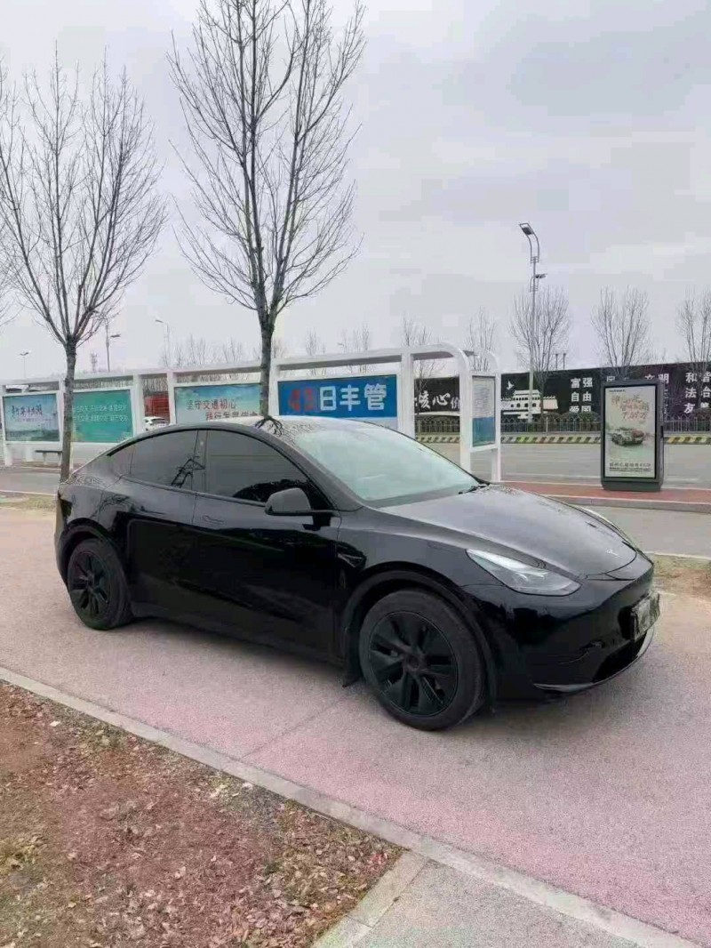 青岛23年特斯拉MODEL Y3
