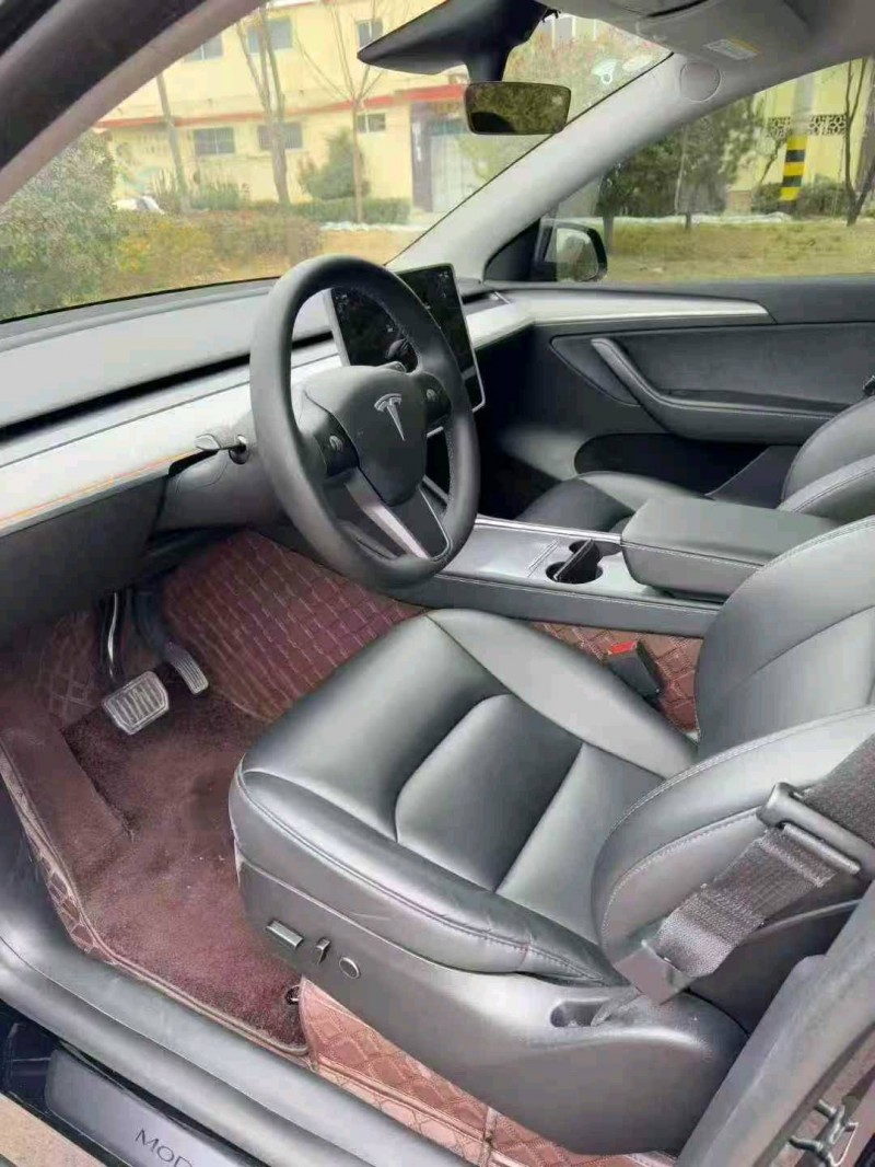 青岛23年特斯拉MODEL Y4