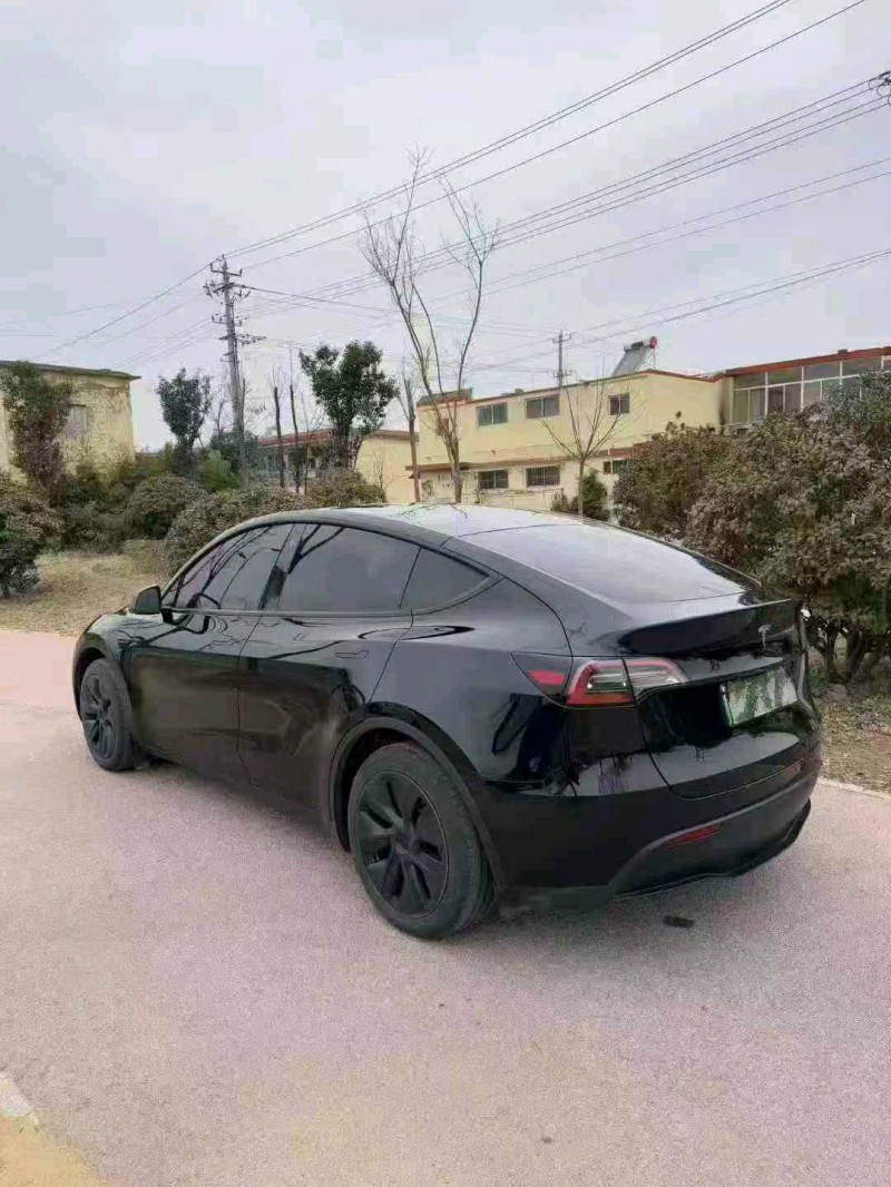 青岛23年特斯拉MODEL Y6