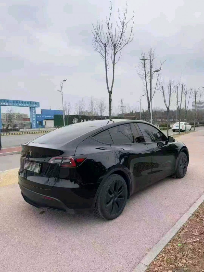 青岛23年特斯拉MODEL Y7