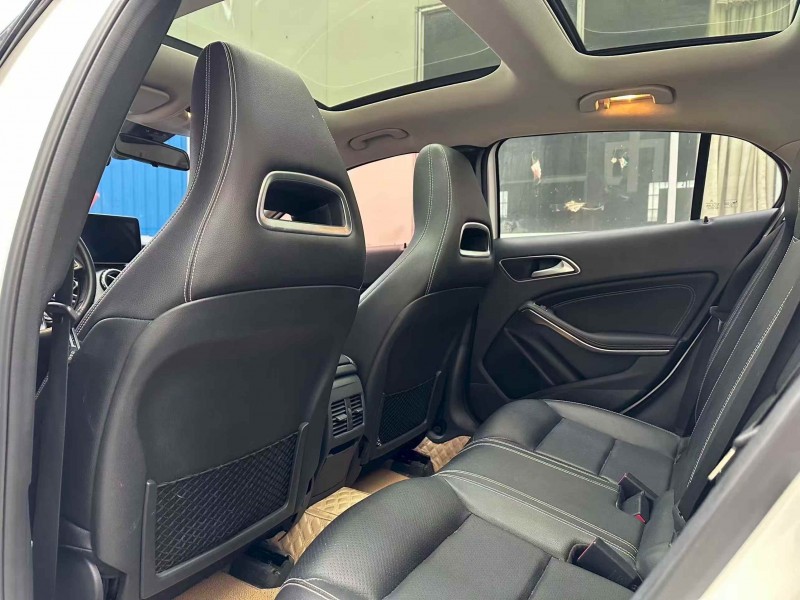 潍坊17年奔驰GLA6