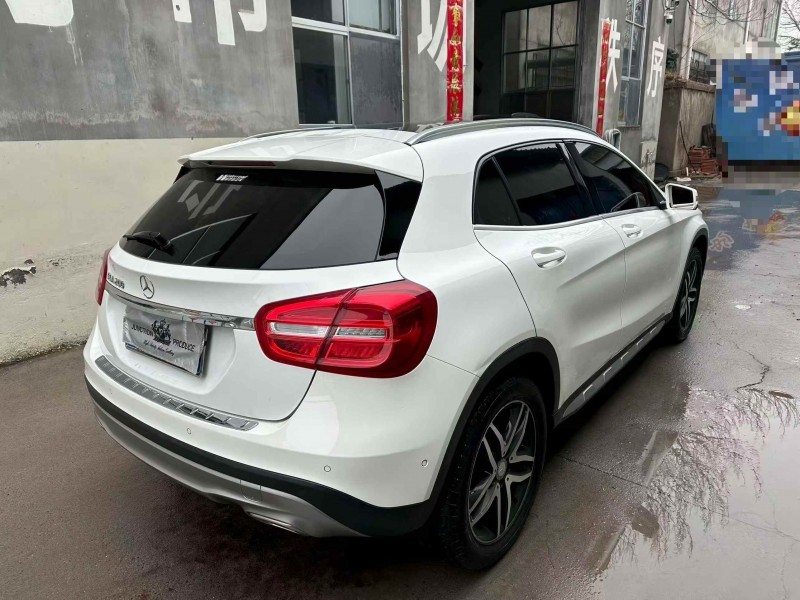 潍坊17年奔驰GLA8
