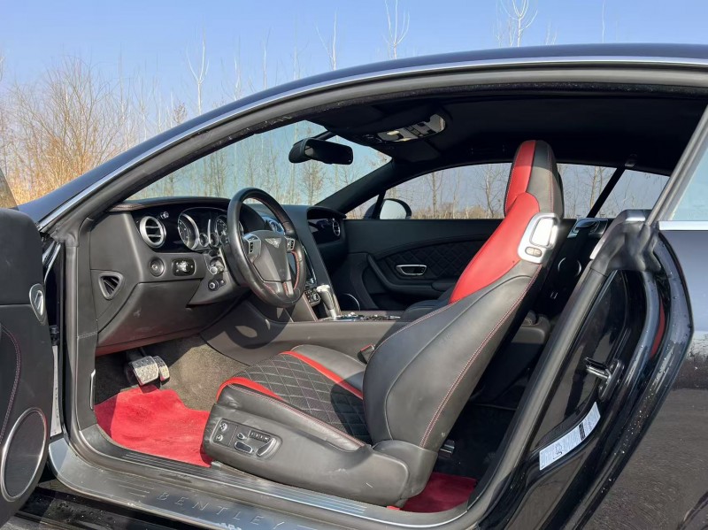 盐城18年宾利欧陆5