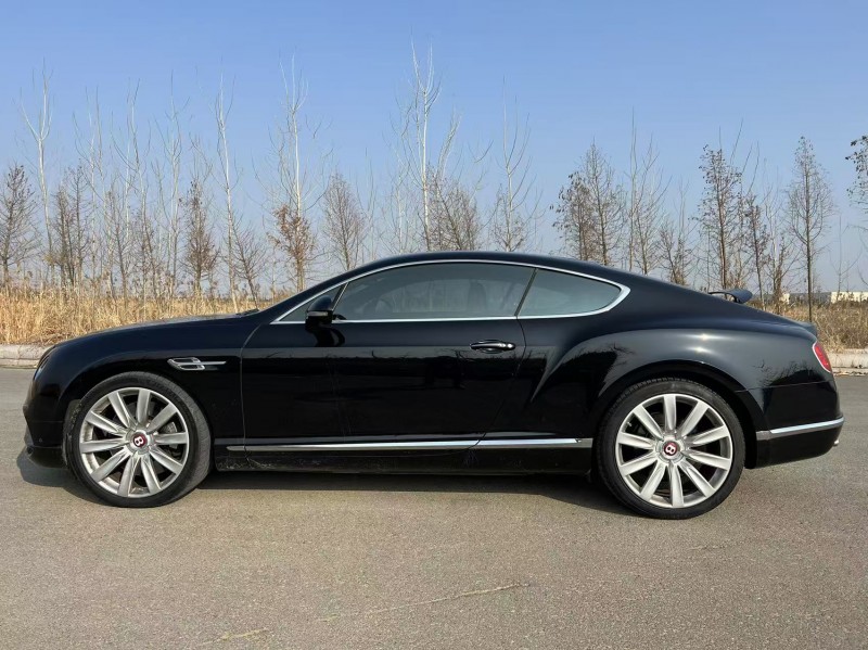 盐城18年宾利欧陆8