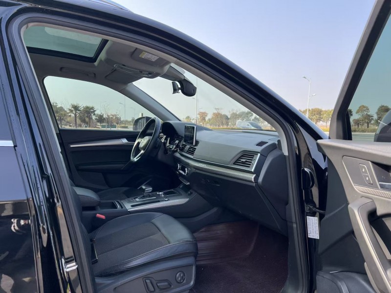 盐城19年奥迪Q56