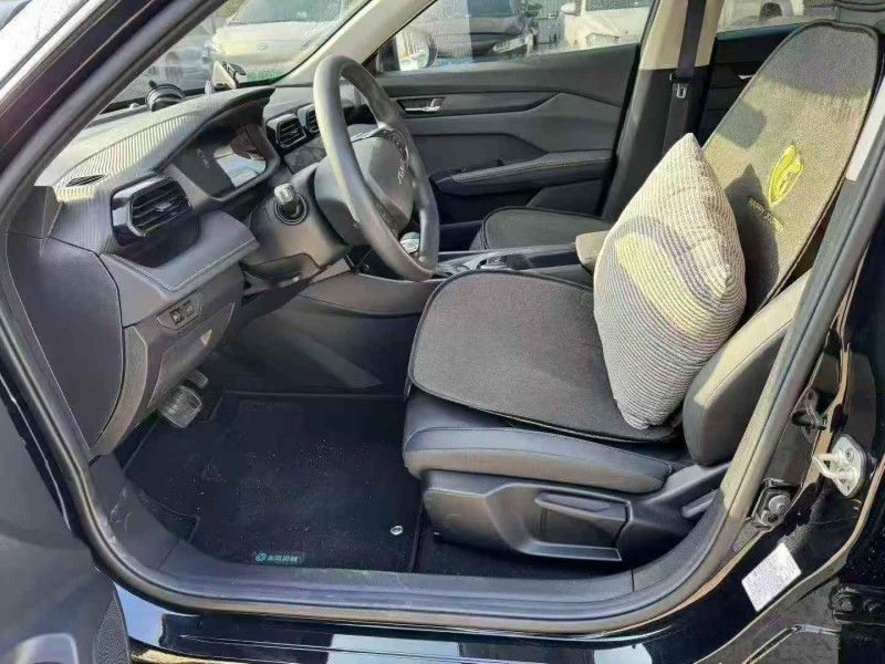 张家界25年东风奕炫4