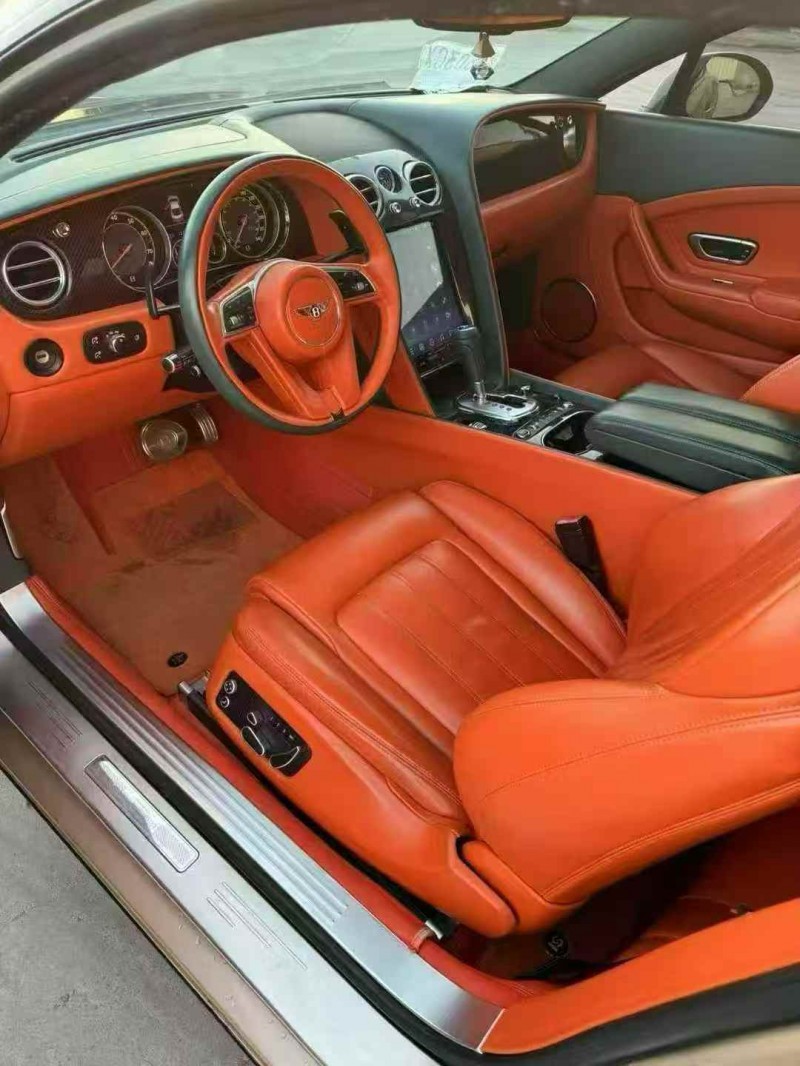 东营13年宾利欧陆6