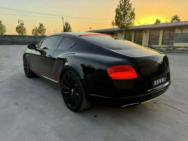 东营13年宾利欧陆7