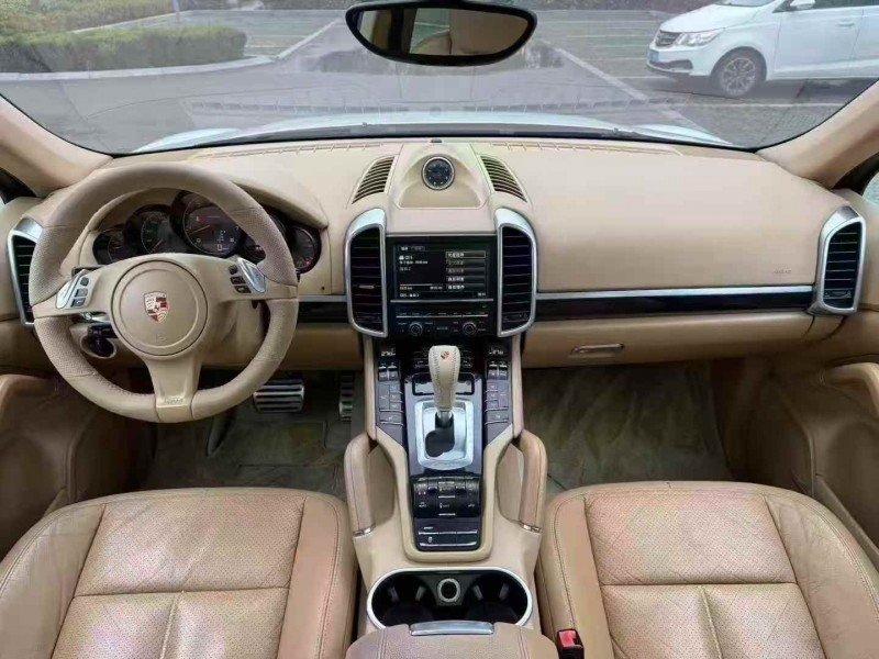 潍坊13年保时捷卡宴5