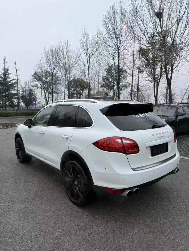 潍坊13年保时捷卡宴7