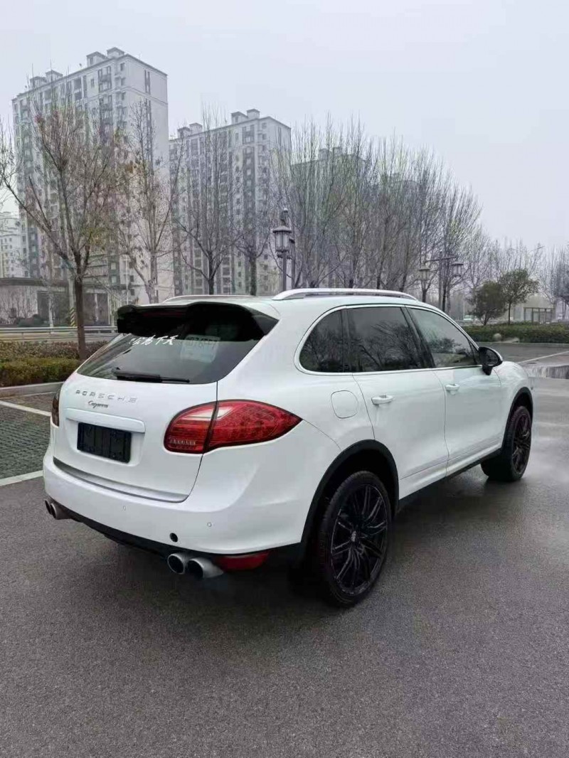 潍坊13年保时捷卡宴8