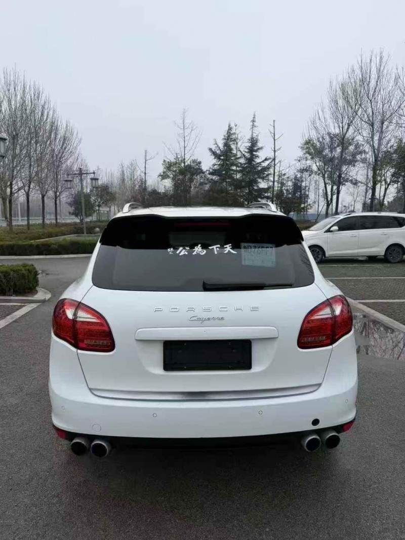 潍坊13年保时捷卡宴9