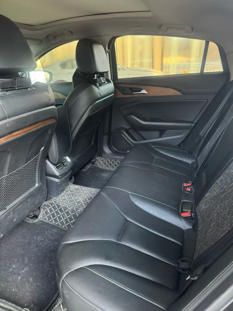 煙臺18年紅旗H56