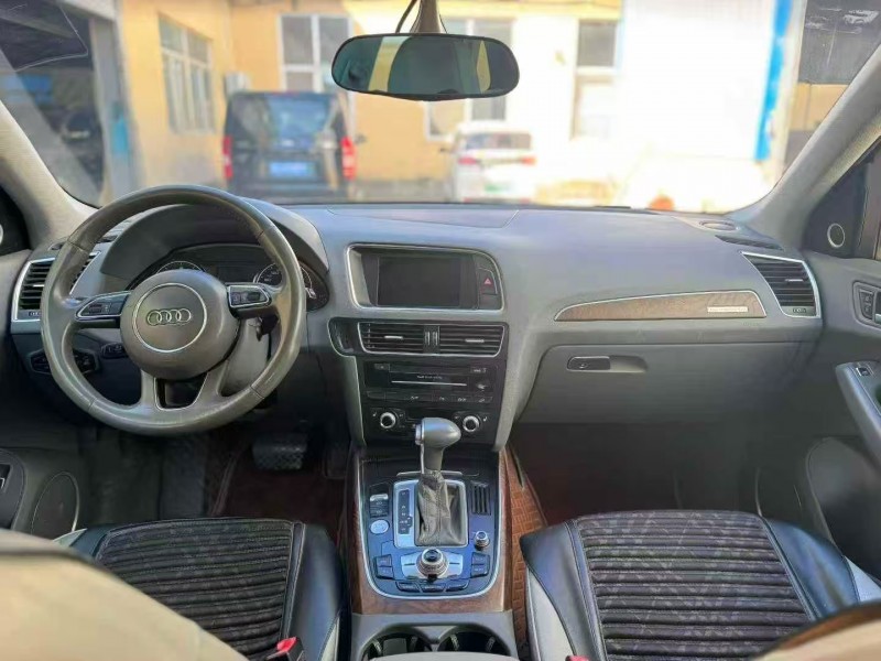 青岛15年奥迪Q56