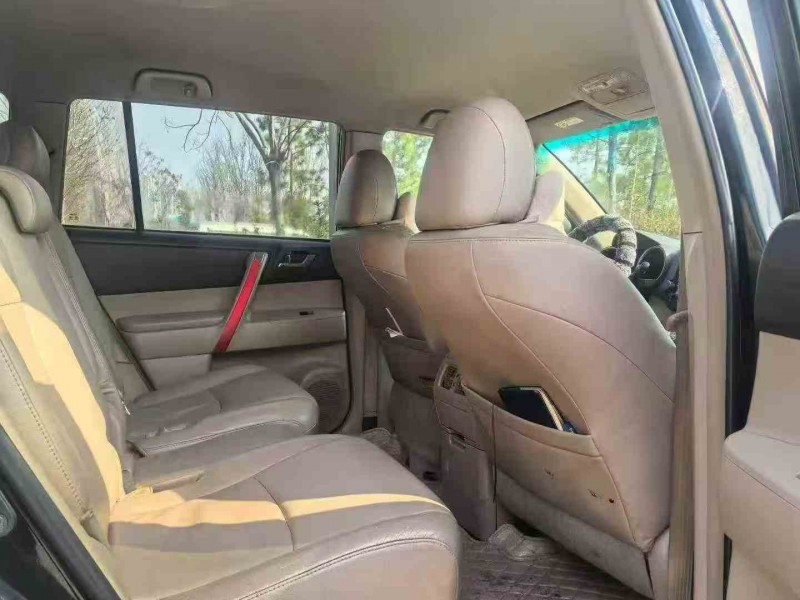 十堰12年丰田汉兰达8