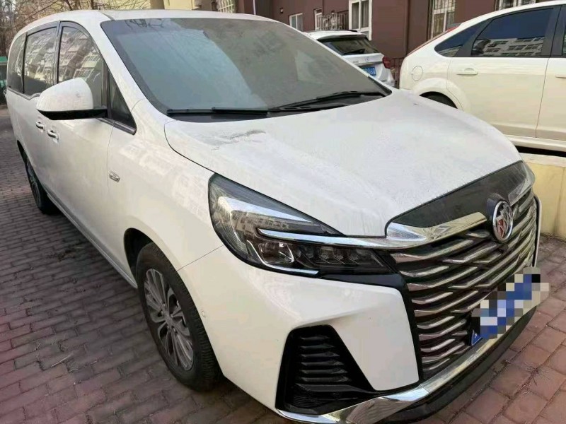 青島24年別克GL82