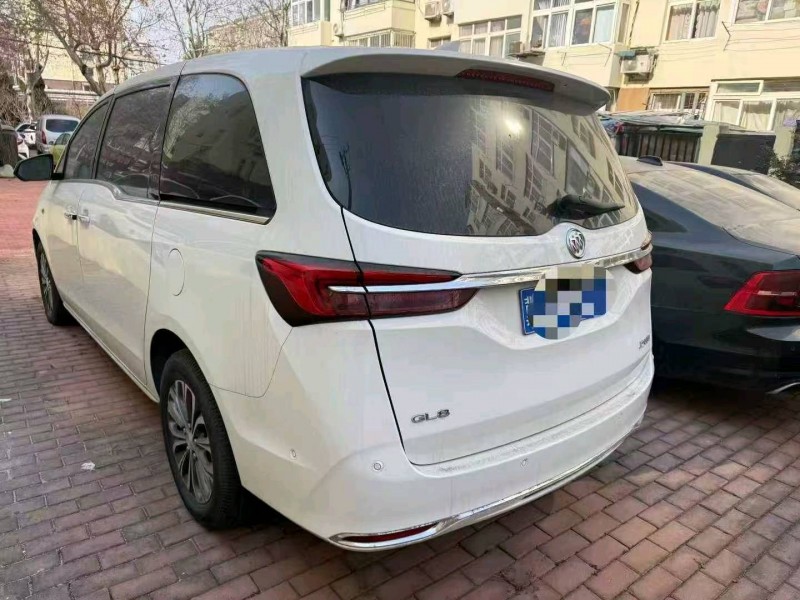 青島24年別克GL84