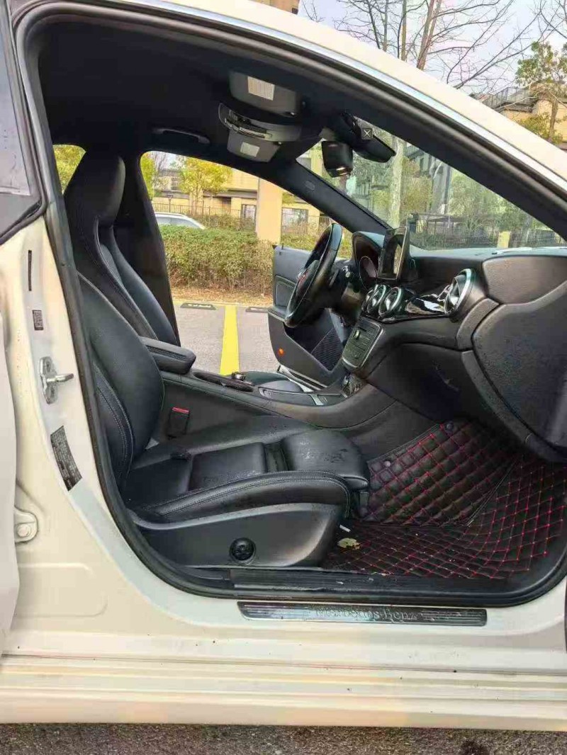 荆门17年奔驰CLA6