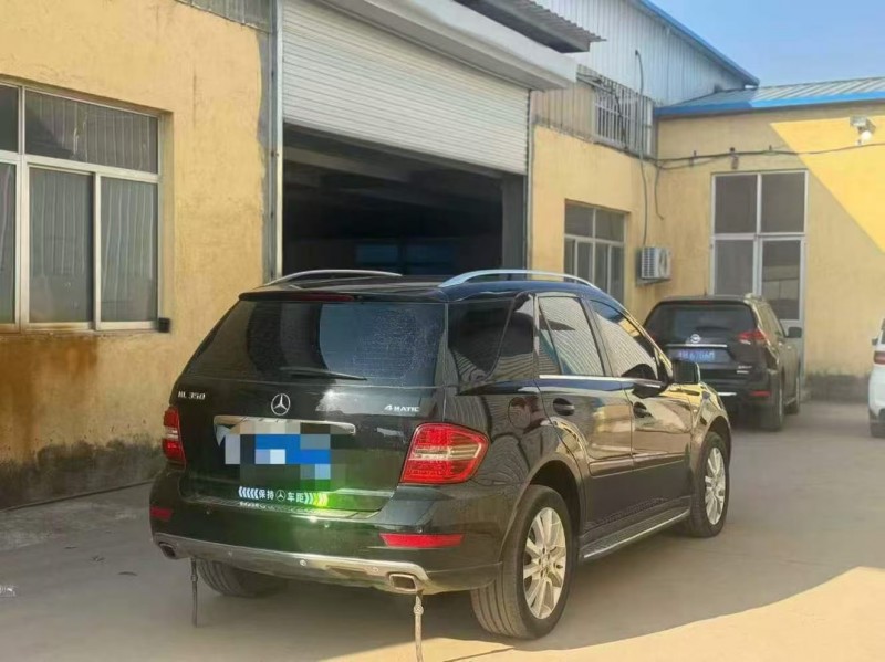 青島11年奔馳ML8