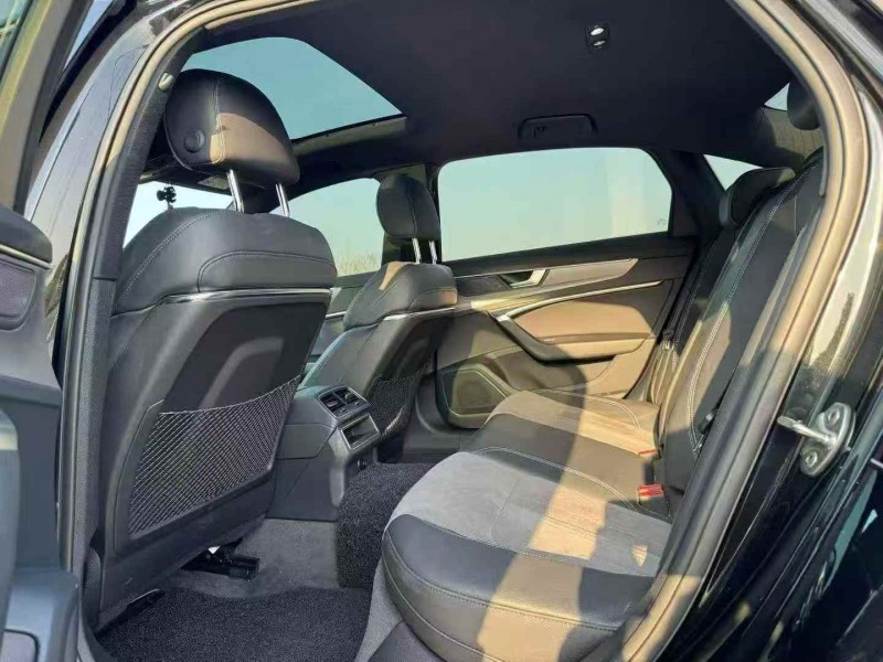 济宁22年奥迪A6L4