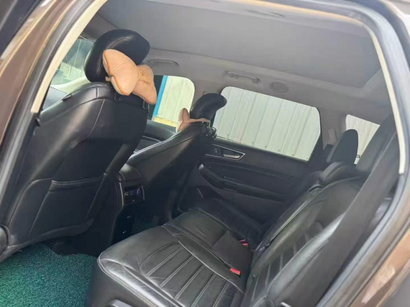 青島16年福特銳界5