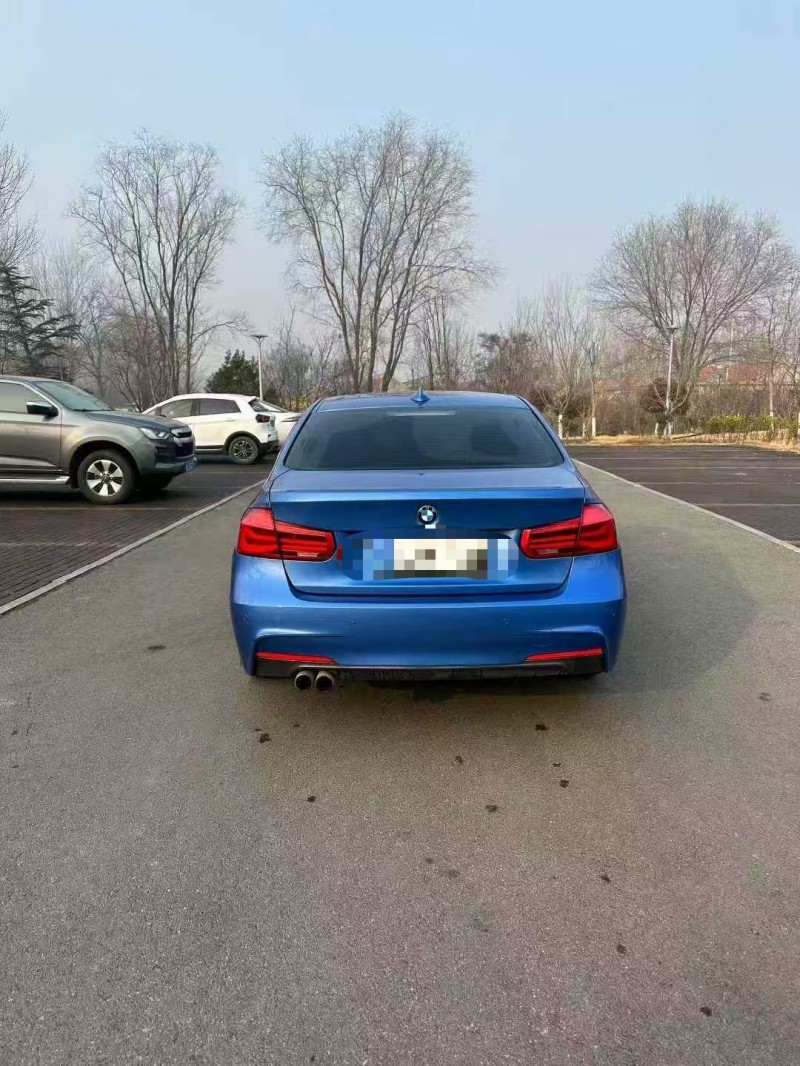 青岛17年宝马3系8