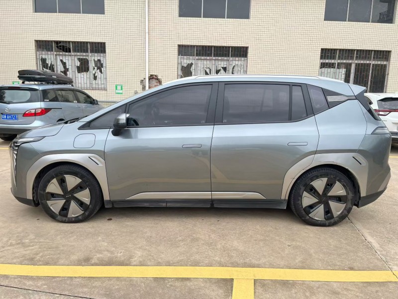 中山23年传祺埃安Y3