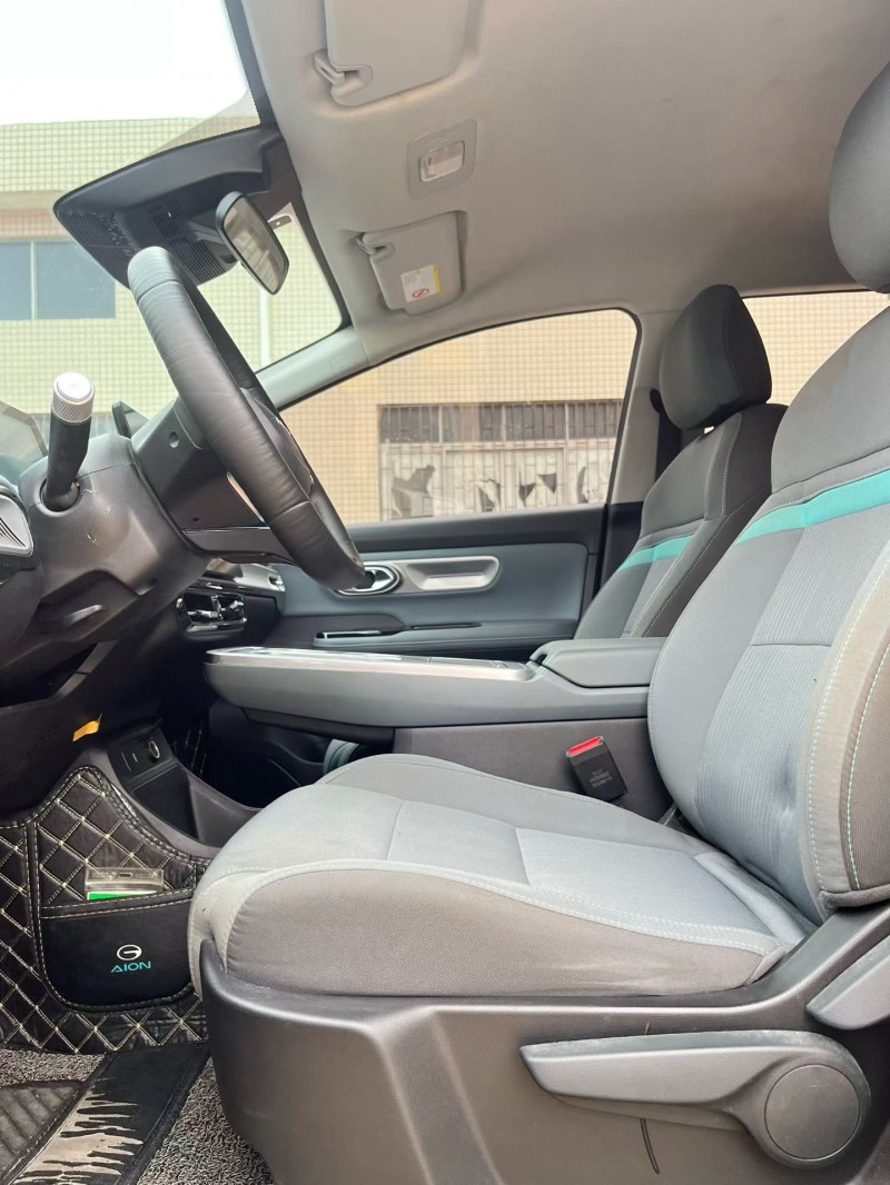 中山23年传祺埃安Y8