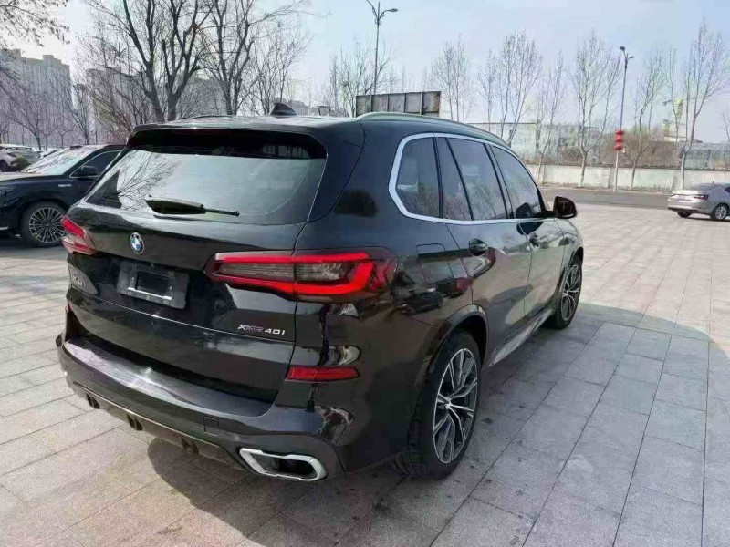 常州21年宝马X57