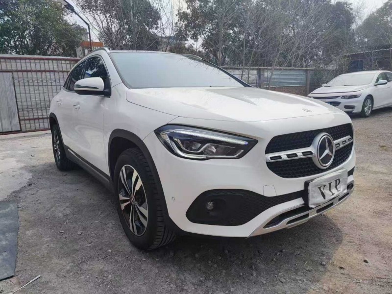 许昌21年奔驰GLA2