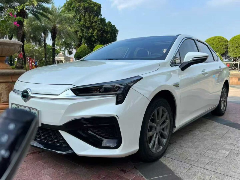 佛山23年传祺埃安S2