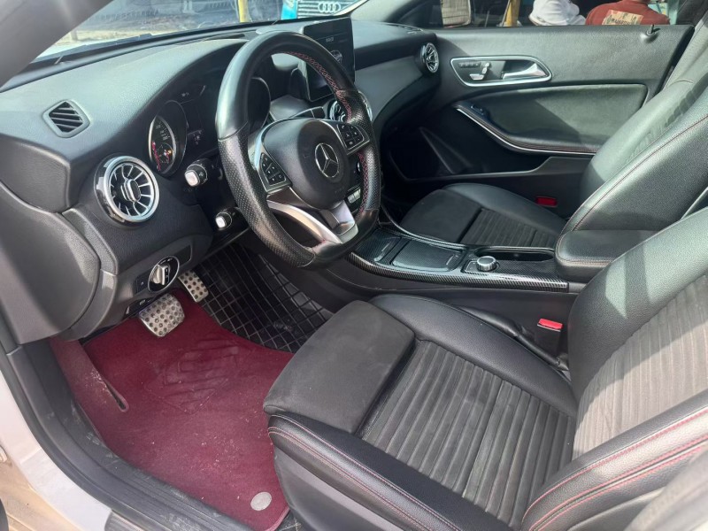 许昌18年奔驰CLA4