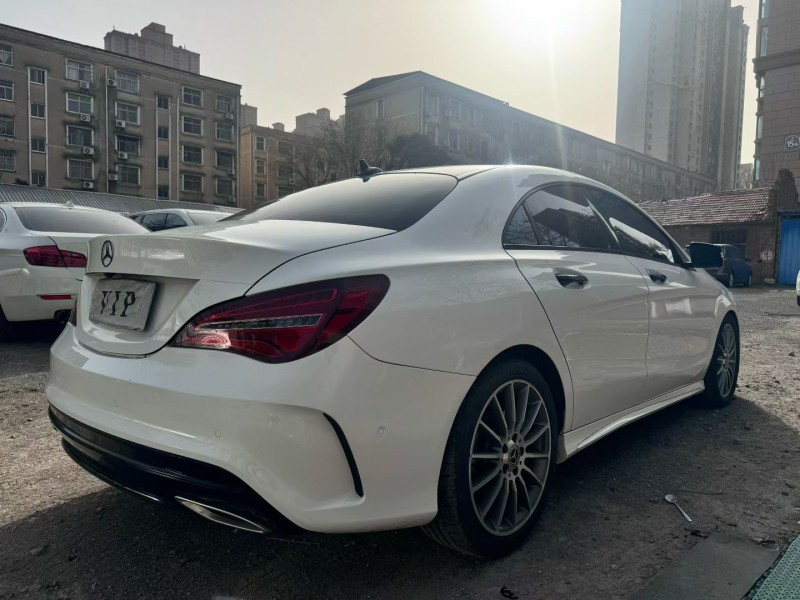 许昌18年奔驰CLA7