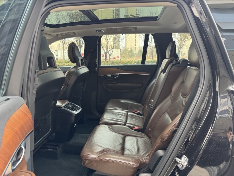 济宁17年沃尔沃XC906