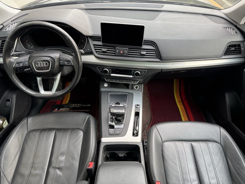 济宁21年奥迪Q54