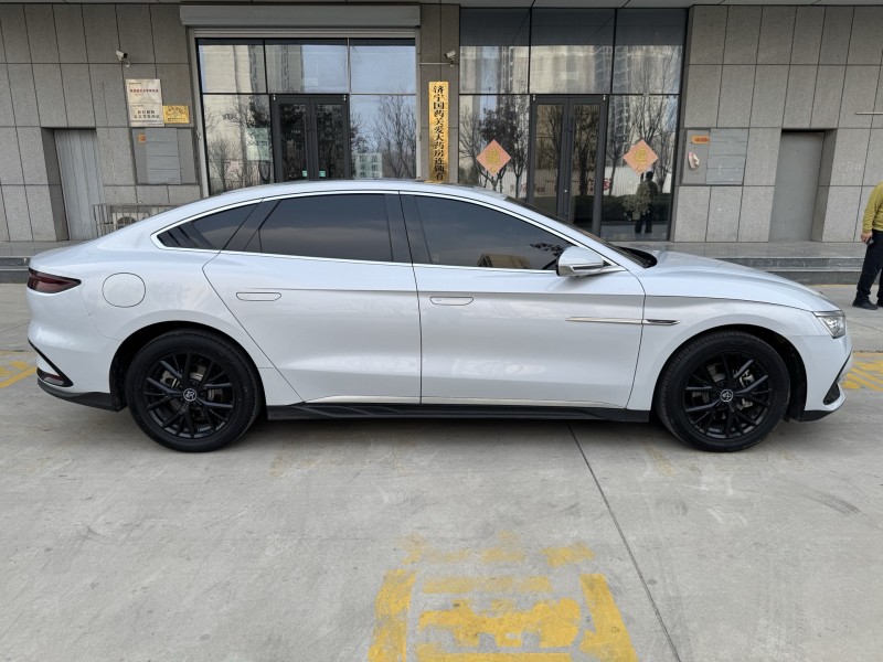 济宁24年比亚迪汉7