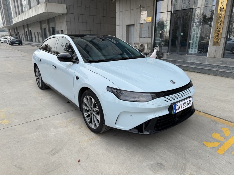 济宁25年零跑汽车C013