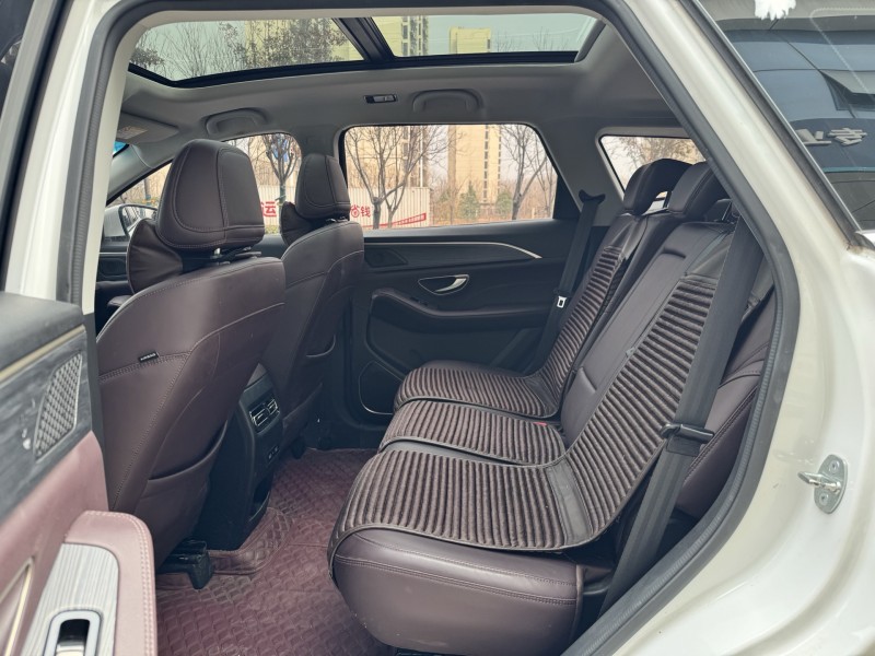 濟寧23年奇瑞捷途6