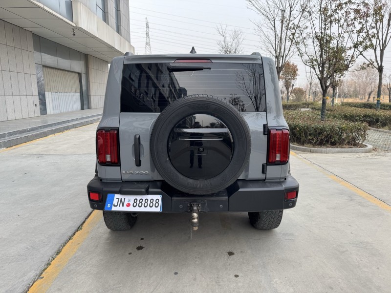 濟寧21年長城汽車坦克9