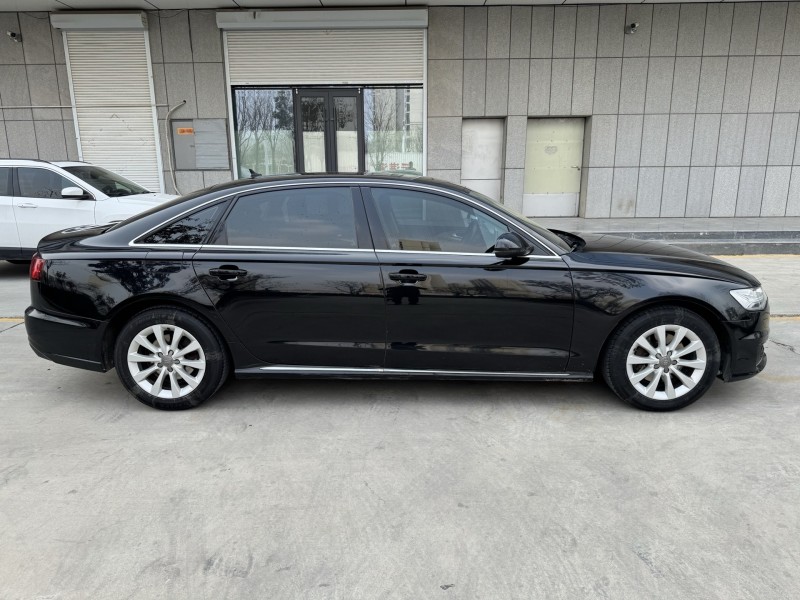 济宁16年奥迪A6L8