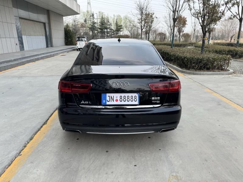 济宁16年奥迪A6L9