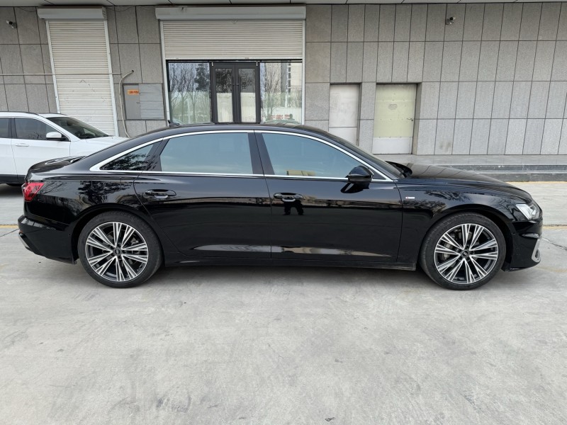 济宁24年奥迪A6L8