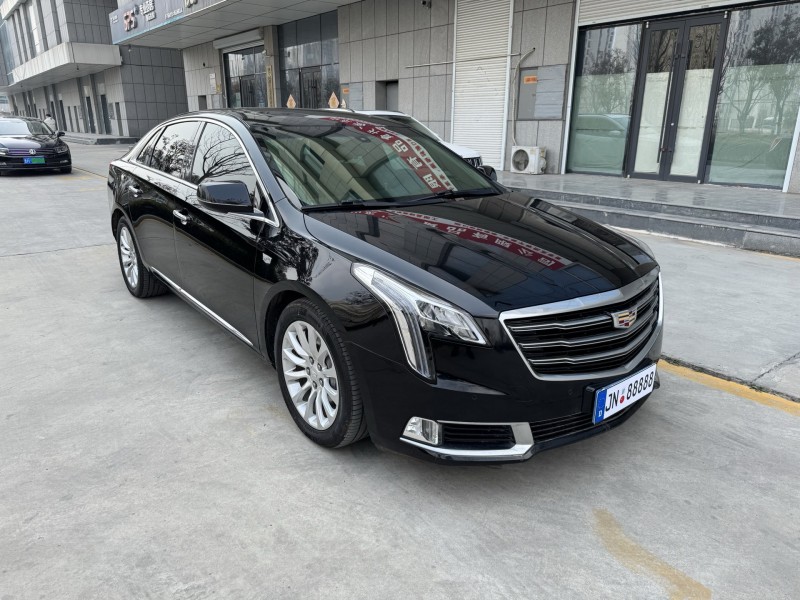 济宁19年凯迪拉克XTS3