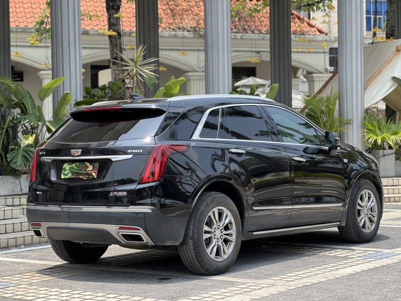 东莞20年凯迪拉克XT58