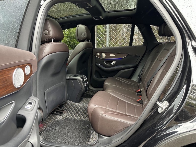 东莞20年奔驰GLC5